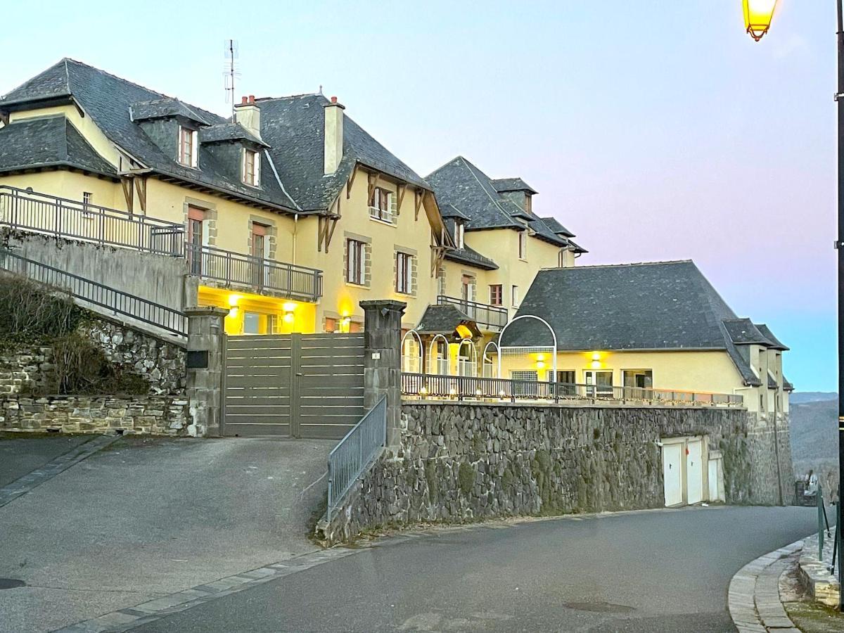 Gite De Sejour Haut 2 Gammes Saint-Hippolyte  Exterior photo